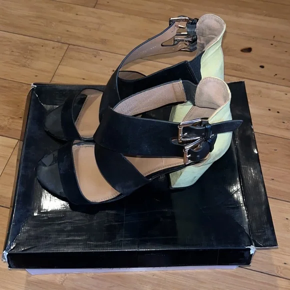 SOPHIA & LEE | Neon Color Block Chunky Heel - Picture 2 of 6